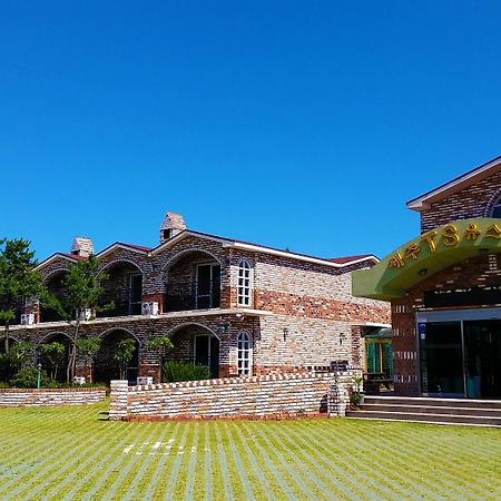Jeju Ts Youth Hostel & Resort Szogüpho Kültér fotó