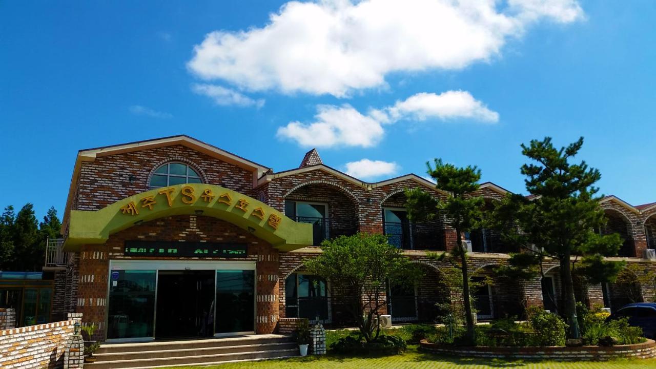 Jeju Ts Youth Hostel & Resort Szogüpho Kültér fotó