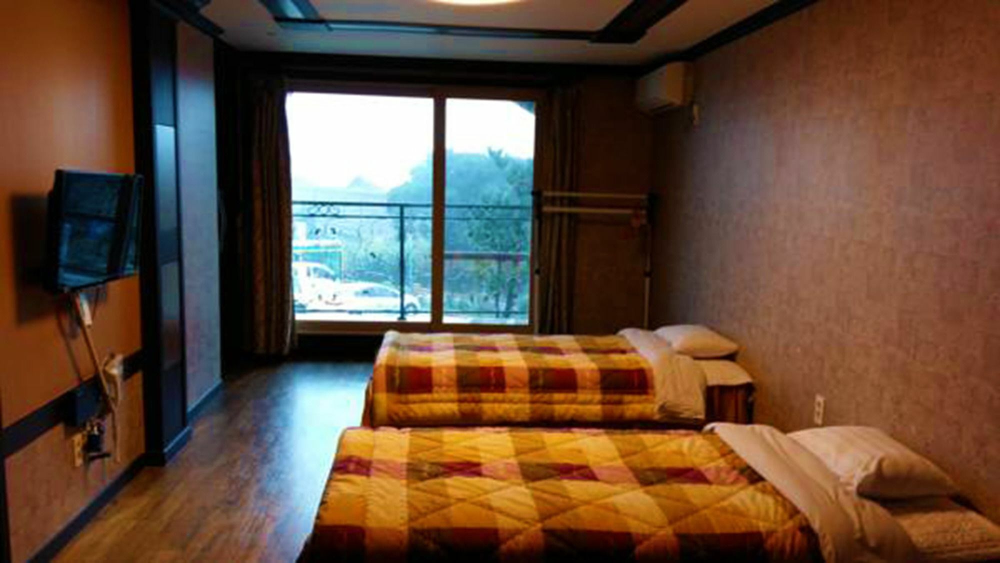 Jeju Ts Youth Hostel & Resort Szogüpho Kültér fotó